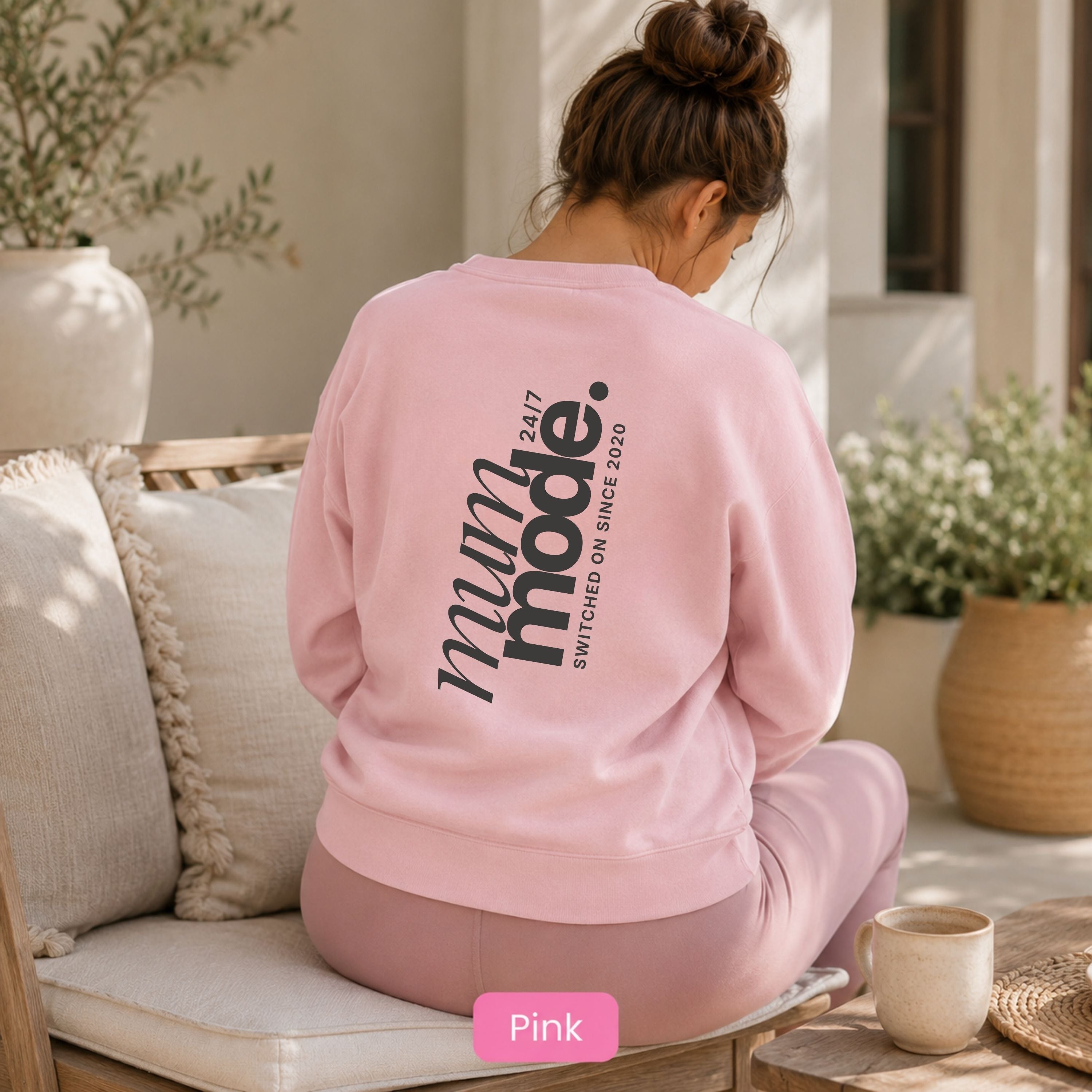 MUM Mode Crewneck Unisex (back)
