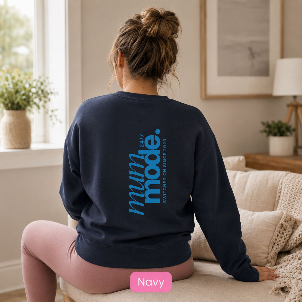 MUM Mode Crewneck Unisex (back)